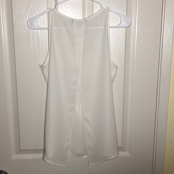 Express Open Back Tank - Picture 4 of 5